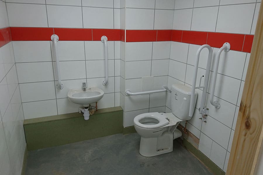 Commercial-Bathroom